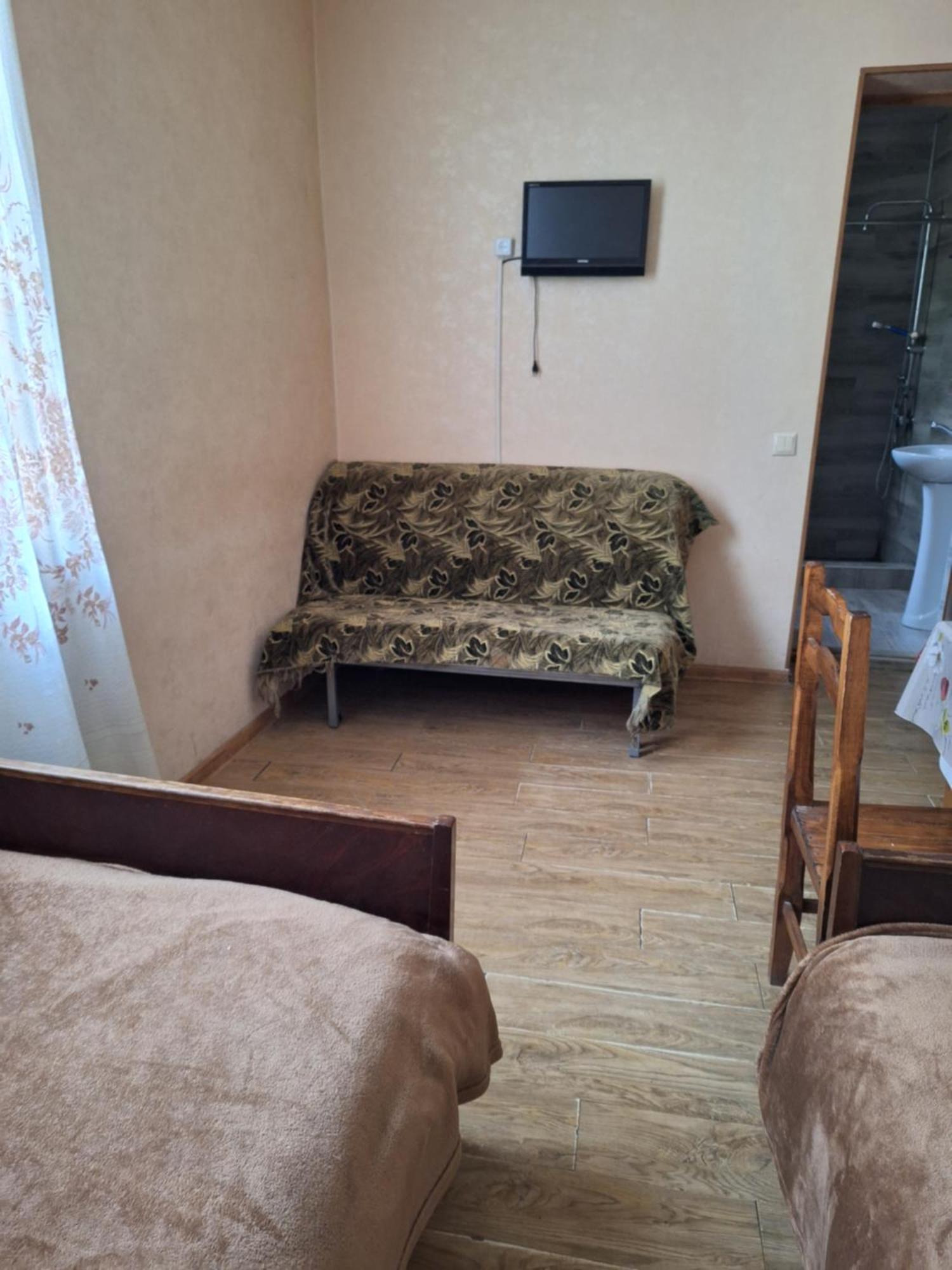 Guest House 15A Kutaisi Exterior foto